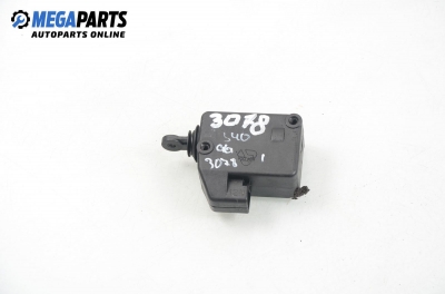 Door lock actuator for Volvo S40/V40 2.0, 136 hp, sedan, 1996