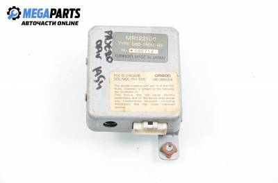 Central lock module for Mitsubishi Pajero 2.8 TD, 125 hp, 5 doors automatic, 1999 № MR122105