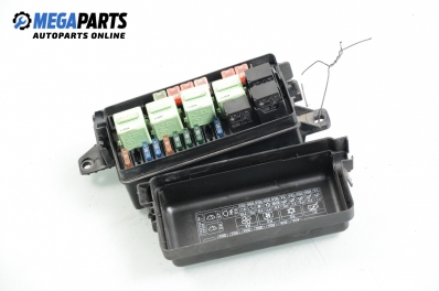 Fuse box for Mini Cooper (R50, R53) 1.6, 90 hp, hatchback, 3 doors, 2001