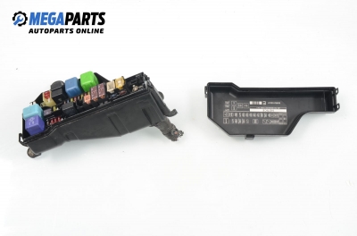 Fuse box for Lexus IS (XE10) 2.0, 155 hp, sedan automatic, 2001