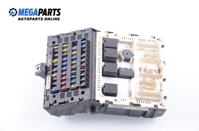 Sicherungskasten für Renault Megane 1.6, 75 hp, hecktür, 5 türen, 1998
