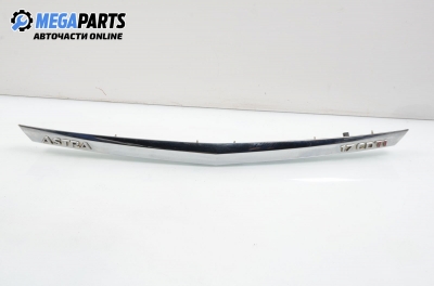 Boot lid moulding for Opel Astra H 1.7 CDTI, 100 hp, hatchback, 5 doors, 2006