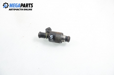 Gasoline fuel injector for Daewoo Nexia 1.5, 75 hp, sedan, 1997