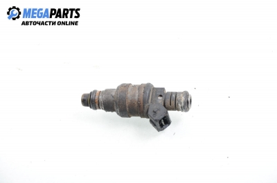 Gasoline fuel injector for Opel Frontera A 2.0, 115 hp, 1993