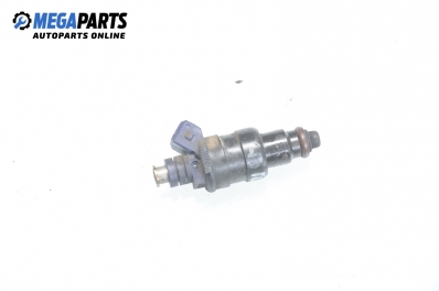 Gasoline fuel injector for Renault Megane I 1.6, 90 hp, hatchback, 5 doors, 1999