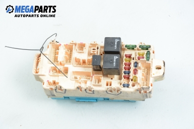 Fuse box for Mitsubishi Pajero III 3.2 Di-D, 165 hp, 5 doors automatic, 2001 № MR301971