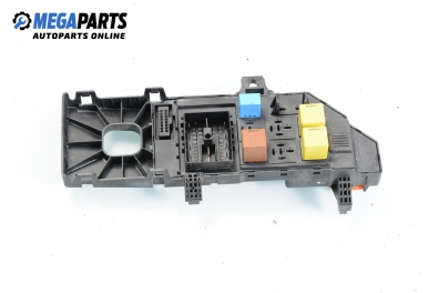 Sicherungskasten für Opel Vectra C 1.8 16V, 110 hp, hecktür, 2003