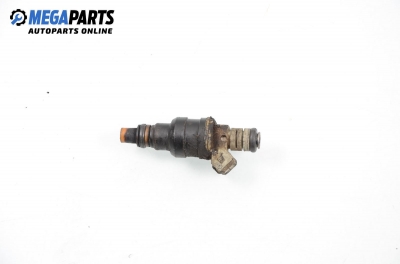 Gasoline fuel injector for Renault Safrane 2.0 12V, 132 hp, 1997