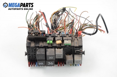 Fuse box for Volkswagen Golf III 1.6, 101 hp, 3 doors, 1997