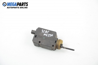 Actuator încuietoare ușă pentru Mercedes-Benz M-Class W163 2.3, 150 cp, 1998