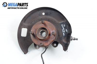 Knuckle hub for Nissan Primera (P11) 2.0 TD, 90 hp, station wagon, 2001, position: front - right