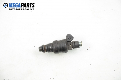 Gasoline fuel injector for Volkswagen Passat (B5; B5.5) 1.8 T, 150 hp, sedan, 1999