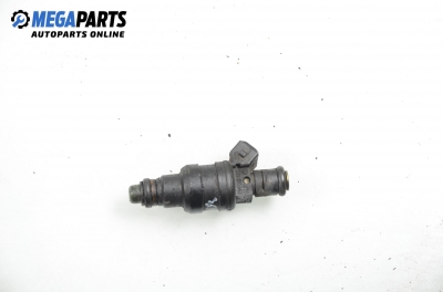 Gasoline fuel injector for Volkswagen Passat (B5; B5.5) 1.8 T, 150 hp, sedan, 1999