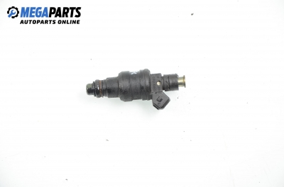 Gasoline fuel injector for Volkswagen Passat (B5; B5.5) 1.8 T, 150 hp, sedan, 1999