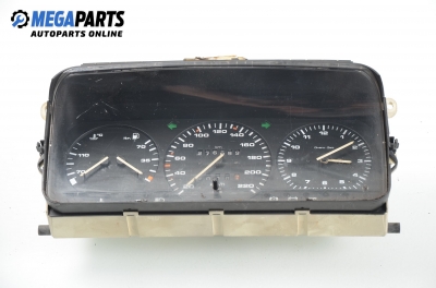 Instrument cluster for Volkswagen Passat (B3) 1.6 TD, 80 hp, station wagon, 1991