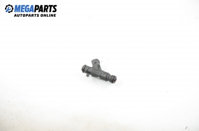 Gasoline fuel injector for Opel Corsa C 1.2, 75 hp, 3 doors, 2001