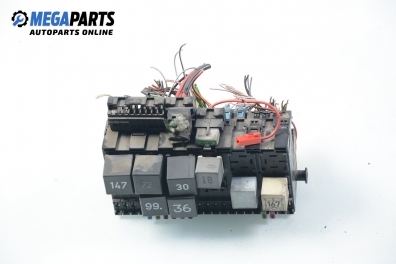 Sicherungskasten für Volkswagen Golf III 1.6, 101 hp, 5 türen, 1997