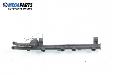 Fuel rail for Volkswagen Golf III 1.6, 101 hp, station wagon, 1995