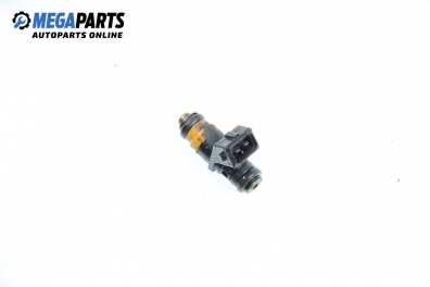 Gasoline fuel injector for Renault Clio II 1.4 16V, 95 hp, 2002