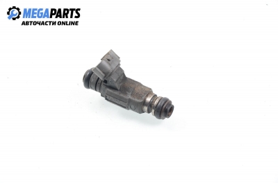 Gasoline fuel injector for Subaru Legacy 2.5, 156 hp, station wagon automatic, 1999