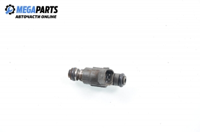 Gasoline fuel injector for Subaru Legacy 2.5, 156 hp, station wagon automatic, 1999