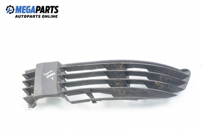 Bumper grill for Volkswagen Passat (B5; B5.5) 1.9 TDI, 130 hp, station wagon, 2001, position: left