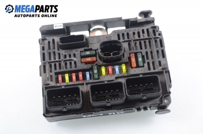 Fuse box for Peugeot 407 2.0 HDi, 136 hp, sedan, 2006 № BSM-L01-00