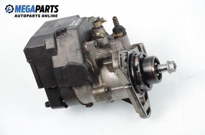 Diesel injection pump for Mercedes-Benz C-Class 202 (W/S) 2.2 D, 95 hp, station wagon, 1997 № 604 070 02 01