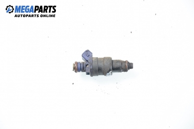 Gasoline fuel injector for Renault Megane I 1.6, 75 hp, sedan, 1997 Siemens