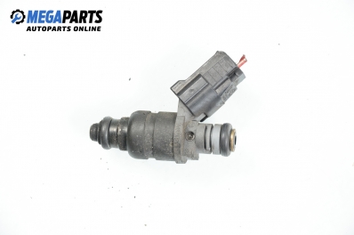 Gasoline fuel injector for Audi A3 (8P) 1.6, 102 hp, 3 doors, 2003