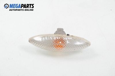 Blinker for Toyota Yaris 1.3 16V, 86 hp, hatchback, 3 doors, 2002, position: right