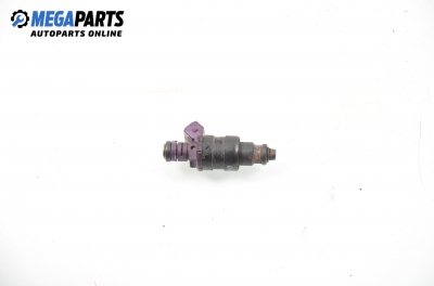 Gasoline fuel injector for Volvo S40/V40 1.8, 115 hp, station wagon, 1999