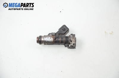 Gasoline fuel injector for Peugeot 206 1.1, 60 hp, hatchback, 3 doors, 2000