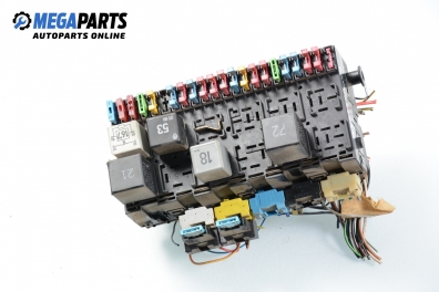 Sicherungskasten für Volkswagen Golf III 1.6, 75 hp, 3 türen, 1994