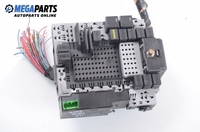 Fuse box for Volvo S60 2.4, 140 hp, 2001