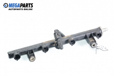 Fuel rail for Alfa Romeo 147 1.6 16V T.Spark, 120 hp, 3 doors, 2001