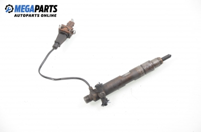 Injector inteligent pentru Volkswagen Passat (B4) 1.9 TDI, 90 cp, combi, 1994 № 028 130 201 J