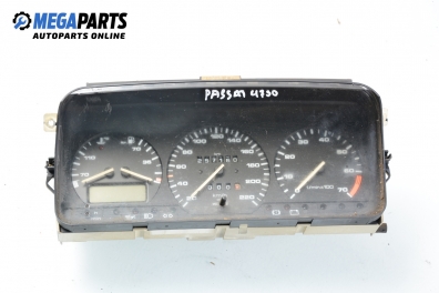 Instrument cluster for Volkswagen Passat (B3) 1.8, 90 hp, station wagon, 1990