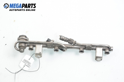 Fuel rail for Volkswagen Passat (B5; B5.5) 1.8, 125 hp, station wagon automatic, 1997