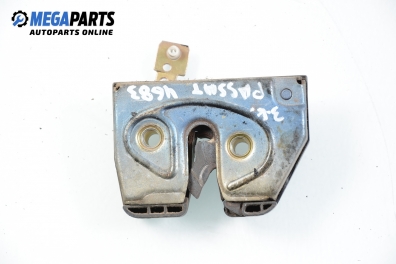 Trunk lock for Volkswagen Passat (B4) 1.9 TDI, 90 hp, station wagon, 1994