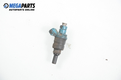 Gasoline fuel injector for Volkswagen Passat (B5; B5.5) 1.8, 125 hp, station wagon automatic, 1997 № 058133551