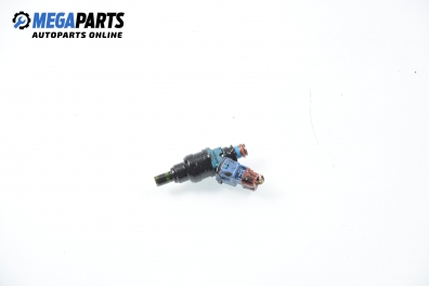 Gasoline fuel injector for Mitsubishi Colt IV 1.6 16V 4WD, 113 hp, hatchback, 3 doors, 1995