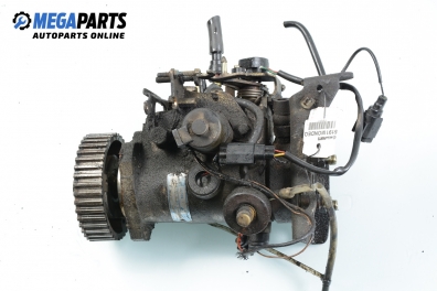 Diesel injection pump for Ford Mondeo Mk I 1.8 TD, 88 hp, sedan, 1994 № Lucas 8443B996E