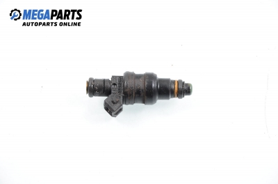 Gasoline fuel injector for Volkswagen Passat (B5; B5.5) 1.8 T, 150 hp, sedan, 1998