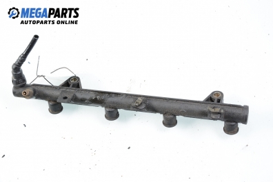 Fuel rail for Kia Rio 1.5, 95 hp, sedan, 2003