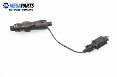 Injector inteligent pentru Volvo S40/V40 1.9 TD, 90 cp, combi, 1997