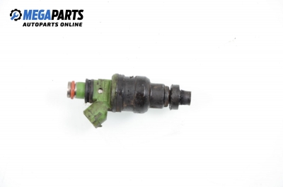 Gasoline fuel injector for Mazda 323 (BA) 1.6 16V, 88 hp, hatchback, 5 doors, 1994