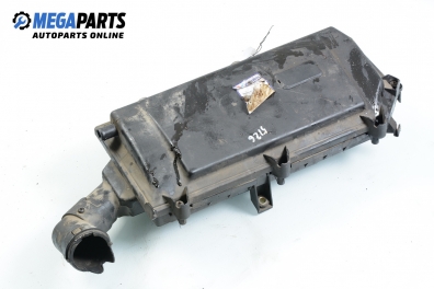 Carcasă filtru de aer pentru Volkswagen Golf IV 1.6 16V, 105 cp, 3 uși, 2000