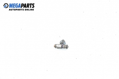 Duza benzină pentru Volkswagen Golf IV 1.6 16V, 105 cp, 3 uși, 2000