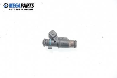 Gasoline fuel injector for Peugeot 206 1.4, 75 hp, 3 doors, 2001